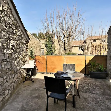 Holiday home Charme Et Confort *